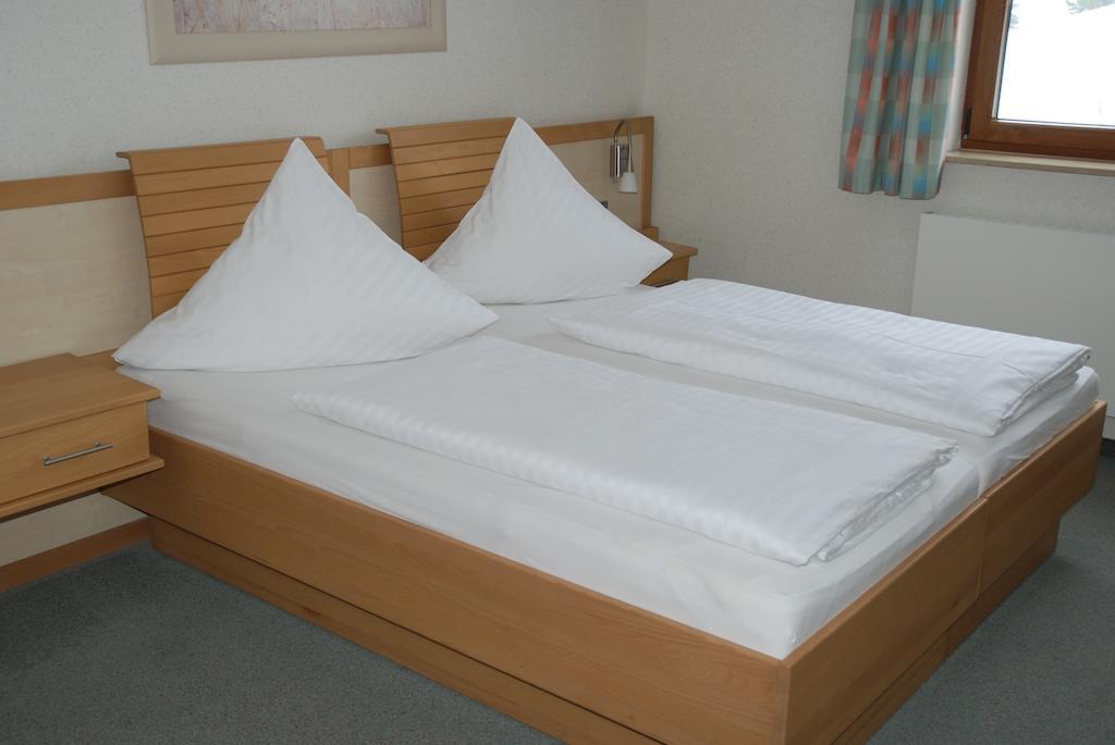 Raeuberschaenke Hotell Oederan Rom bilde