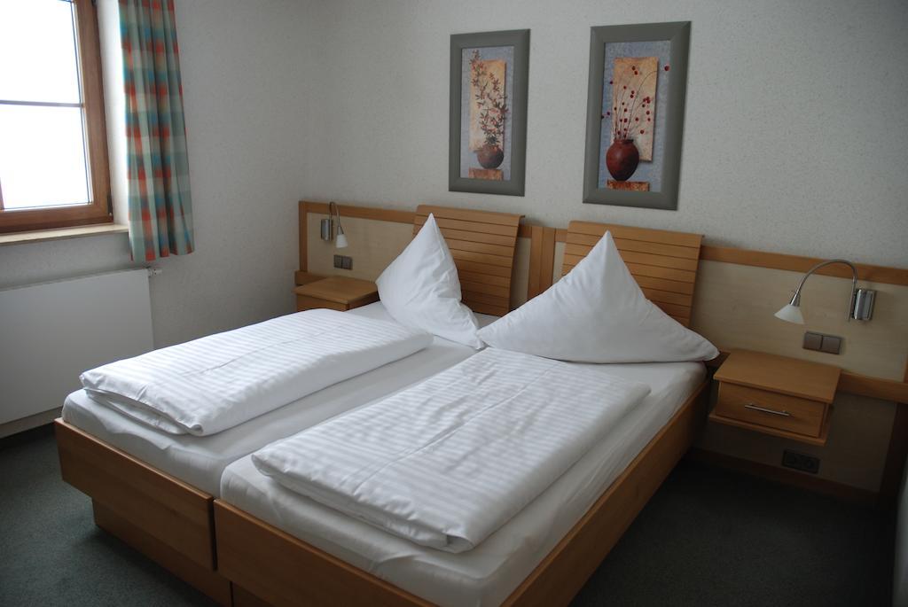 Raeuberschaenke Hotell Oederan Rom bilde
